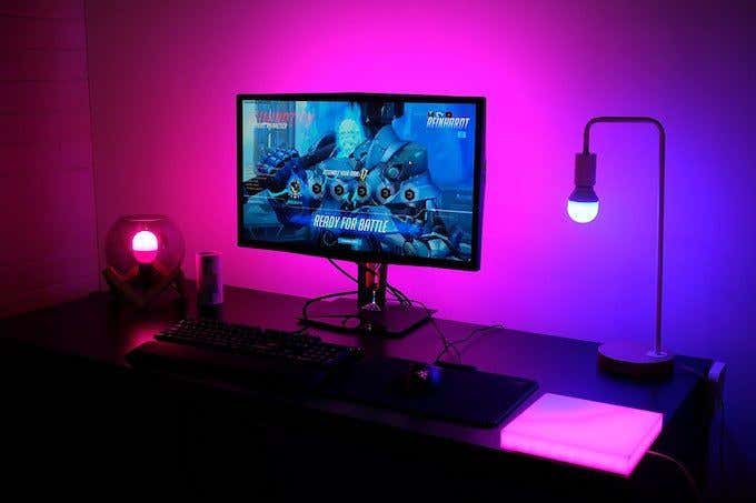 Philips Hue Vs LIFX: Which Should I Buy? image