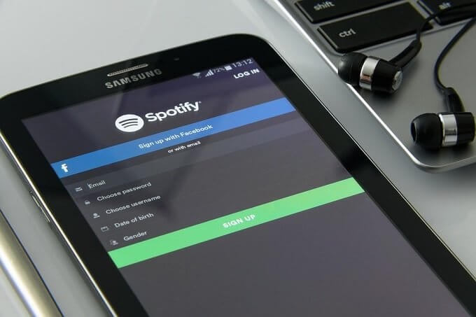Spotify - Online Tech Tips Controlling Other Devices With a Smartwatch image