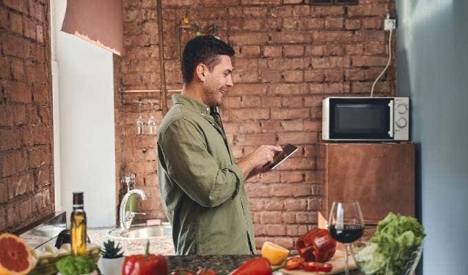 6 High Tech Cooking Gadgets to Cook a Better Meal image