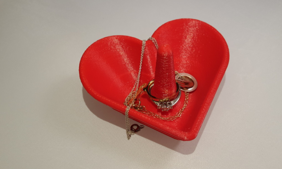 Heart-Shaped Ring Holder image