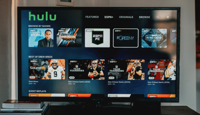Hulu Keeps Crashing on Your Device? Try These 9 Fixes