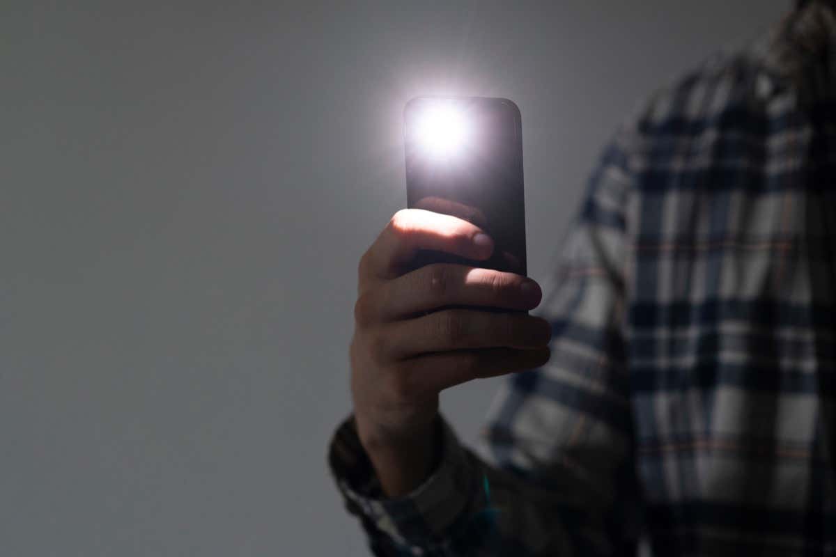 Top 10 Ways to Turn Flashlight On and Off in Android
