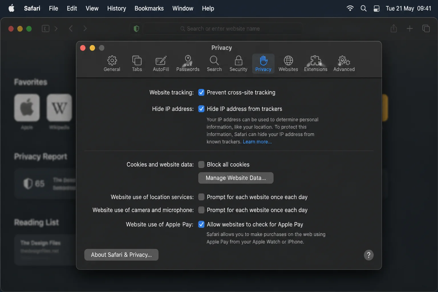Safari Settings open to Privacy with Manage Website Data visible and no personal browsing history shown